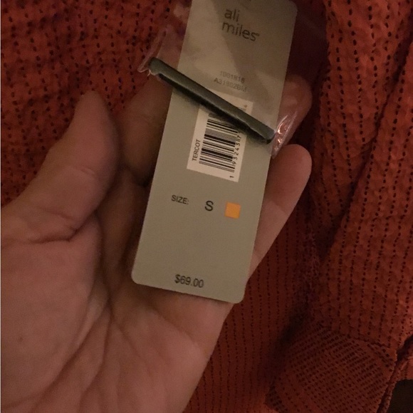 Ali Miles NEW Small Orange pucker top - Picture 4 of 9